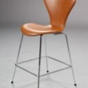 Arne Jacobsen. 7'er barstol, model 3187, nybetrukket