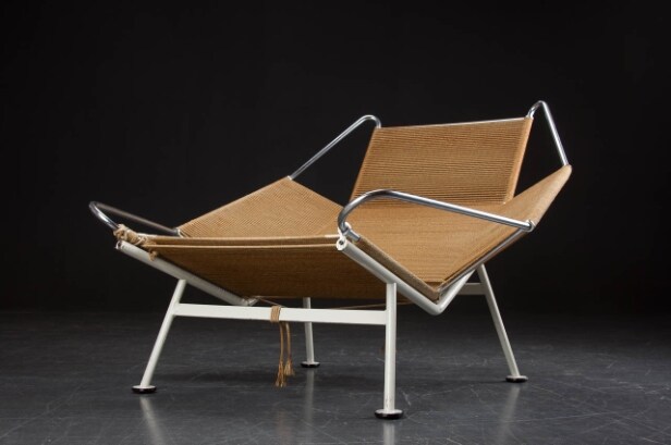Hans J. Wegner for Getama. Lænestol, model GE 225. 'Flaglinestol'  