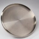 Herstal fad af stål, salatskål med serveringsbestik af bøgetræ samt 6 sidetallerkener af porcelæn, B&G. (13)
