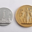 Ovide Yencesse m.fl. Fire medaljer / plaketter i bronze og metal (4)
