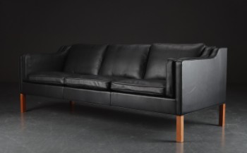Børge Mogensen for Fredericia Stolefabrik. Fritstående tre-pers. sofa, model 2213, sort elegance læder