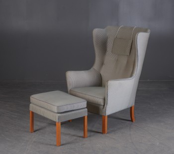Grete Jalk and Ejner Larsen. Ear flap chair Tårnet with stool