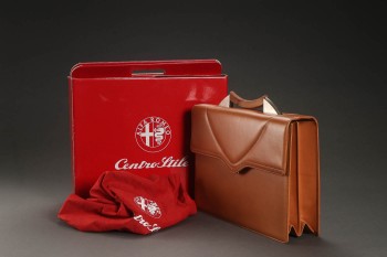 Alfa Romeo Centro Stile. Læder briefcase
