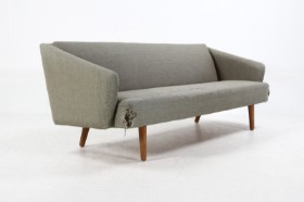 Illum Wikkelsø, tilskrevet. Tre-pers sofa, 1960'erne