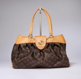 Louis Vuitton. 'Boetie PM' hånd-/ skuldertaske af Monogram Canvas