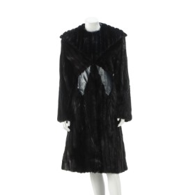 6847 - Copenhagen Fur. Mink fur coat with leather details. str. 40