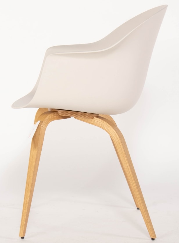 655. GamFratesi for Gubi. Six armchairs model Bat Dining Chair (6)