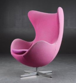 Arne Jacobsen. Lænestol 'Ægget', model 3316