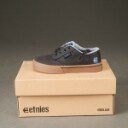 DC shoes, Lakai, Etnies, vans, Globe. Tyve par sko. Str. 20-35. (20)