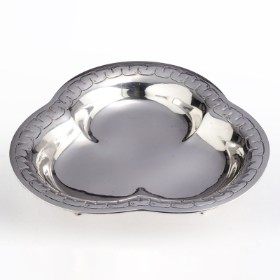 L. Gronlund. Beautiful wooden dish of silver, trefoil-shaped, year 1912