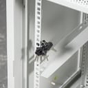 Toten, Krydsfeltskab/serverskab til 19” rack enheder