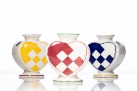 Hans Henrik Hansen for Aluminia. Three earthenware 'Christmas hearts' (3)