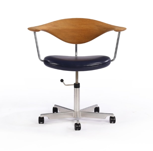 Hans J. Wegner. 'Swivel Chair' af egetræ, model PP502