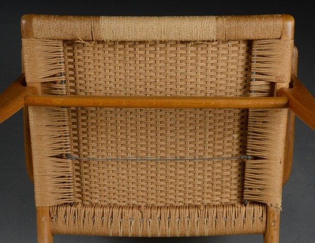 Hans J. Wegner. Par stole model CH25 af egetræ (2) 