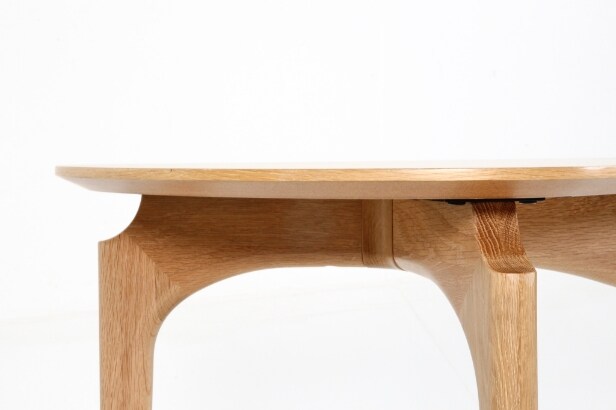 Anders Klem for Umage. Skrivebord model Duende, egetræ