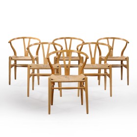 Hans J. Wegner for Carl Hansen & Søn. Sæt på seks armstole af ask, model CH-24/ 'Y-stolen' (6)