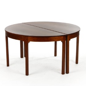 Kaare Klint. Two-piece circular mahogany table (2)