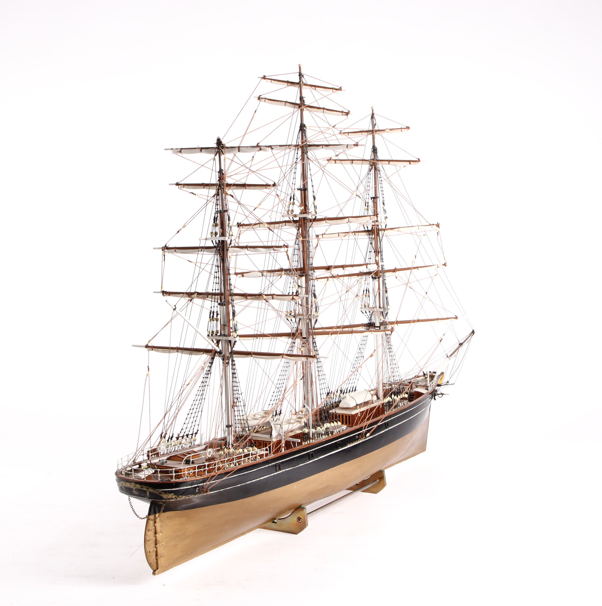 Model ship, depicting the tea pirate Cutty Sark.
