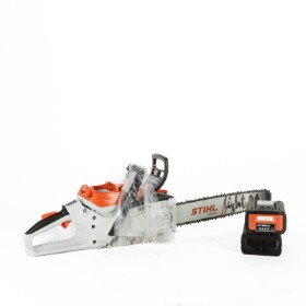 283/24 Stihl motorsav + 2 batterier (3)