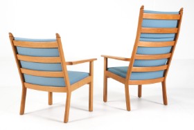 Hans J. Wegner. High and low back oak armchair, model 284 (2)