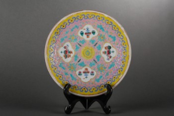 Kinesisk fad af porcelæn