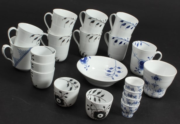 Royal Copenhagen, musselmalet, megamussel, krus, æggebæger mm.  (20)