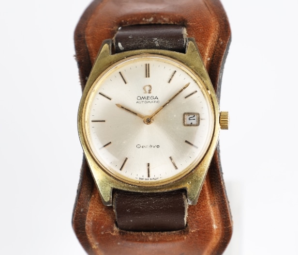 Automatic Omega Genève men's watch in gold-plated steel
