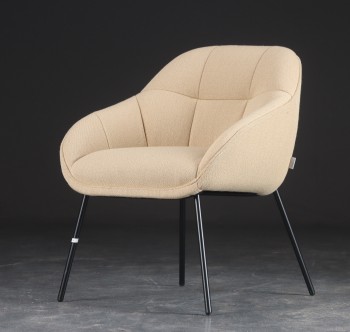 Note Design Studio for Wendelbo. Loungestol. Model Mango Mini Chair.