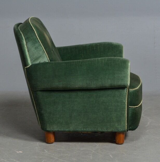 Lænestol m. grøn velour, 1940'erne