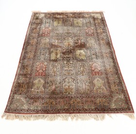 Indian silk rug. 282x181 cm.