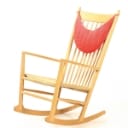 Hans J. Wegner. Gyngestol, model J16.