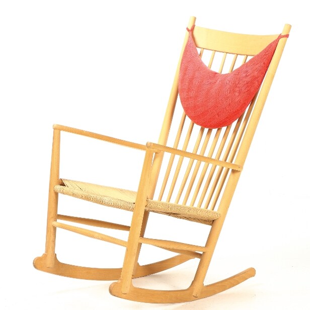 Hans J. Wegner. Gyngestol, model J16.