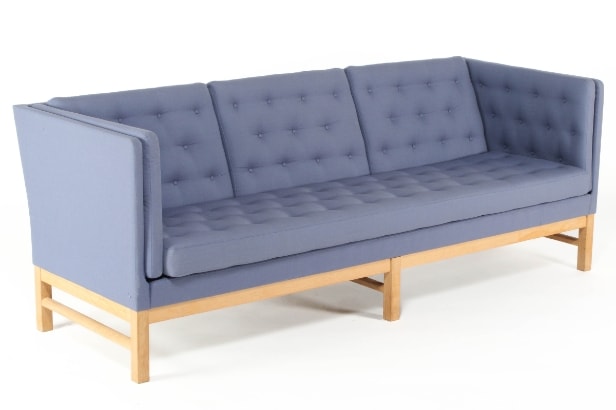 Erik Ole Jørgensen. Fritstående tre-pers. sofa model EJ-315