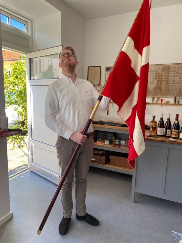 CargoKid. Deluxe El-ladcykel med fuld udstyrspakke. og fane med costumized dannebrogsflag (17) - til fordel for Knæk Cancer