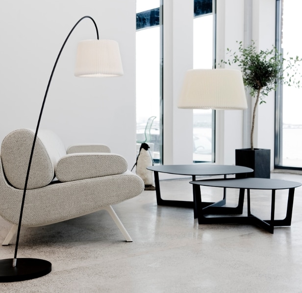 Thomas Harrit, Nicolai Sørensen og Kim Samson for Le Klint, Snowdrop standerlampe