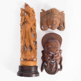 Collection East Asian masks and figures (3)