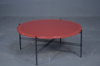 Gubi, TS sofabord med rød glasplade