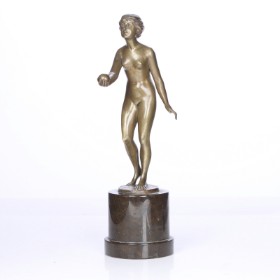 Art Déco bronzefigur: kvinde gymnast med bold.