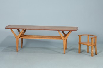 Dansk møbelproducent. Sofabord samt barnestol, 1950-60erne (2)