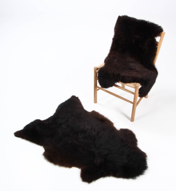 Two Swedish lambskins, brown (2)