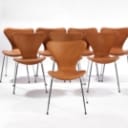 Arne Jacobsen. A set of 8 chairs 'Seven', model 3107, Vacona cognac aniline leather (8)