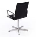 Arne Jacobsen. Oxford lavrygget armstol, sort læder, 'Red label' 2008