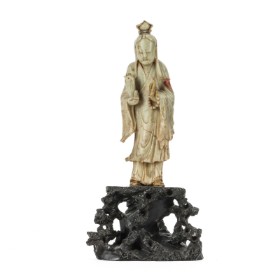 Kinesisk Guanyin figur af udskåret fedtsten, 1900-tallet.