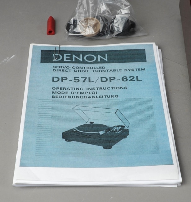 Denon. Pladespiller, model DP-57L