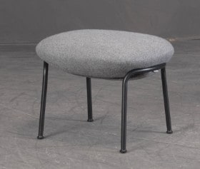 Nichetto Studio for Wendelbo. Aloe stool med polstring.