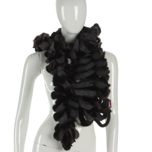 7239 - Kopenhagen Fur. Tube scarf made of mink