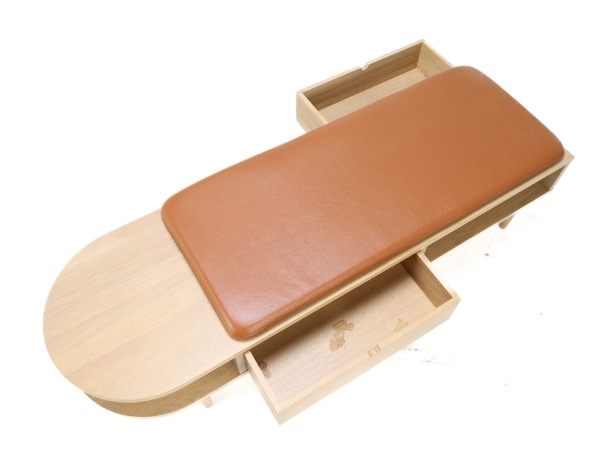 Mot & Bergstrøm for FDB: 'Radius' bench made of solid oak, model F24 with leather cushions