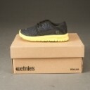 DC shoes, Lakai, Etnies, vans, Globe. Tyve par sko. Str. 20-35. (20)