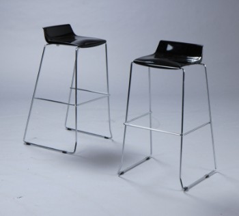 Welling & Ludvik for Fredericia Furniture. Par barstole, model Pato (2)