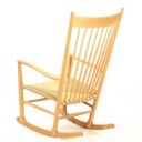 Hans J. Wegner. Gyngestol, model J16.